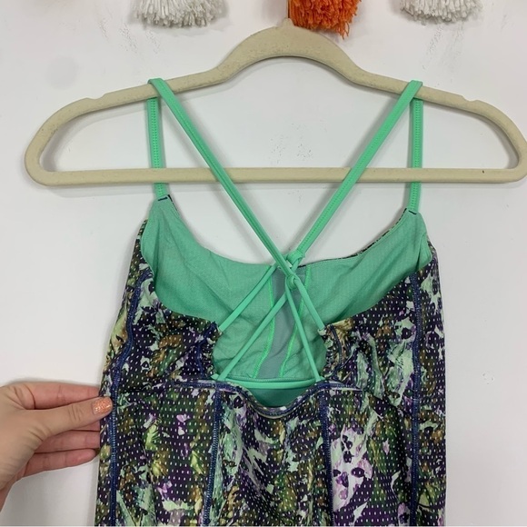 Lululemon Dancing Warrior Tank Floral Sport Pistachio Size 6 - Picture 6 of 11